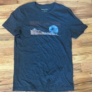 Men’s Banana Republic Tee